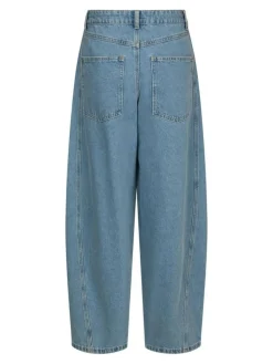 Alannah D Bukser, Stonewash, 42