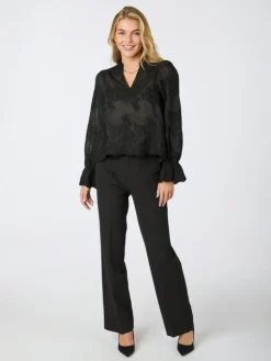 Amara Big Embroidery Bluse