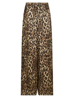 Avie Leo Bukser, Leopard, 36