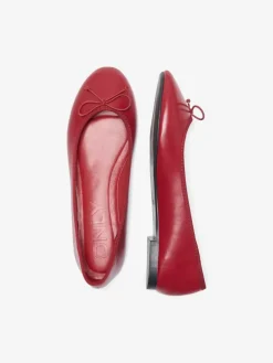 Bee Ballarinasko, High Risk Red, 36