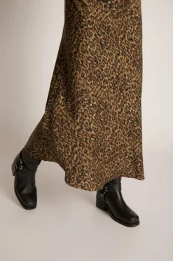 Carson Nederdel, Brown, 36