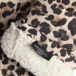 Celina Luffe, Leopard, M