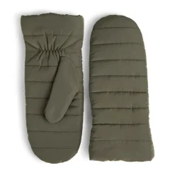 Celina Luffe, Olive, L