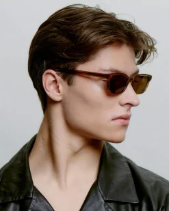 Charlie Solbriller, Smoke Transparent