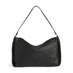 Claudia Taske, Black