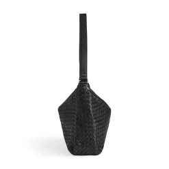 Claudia Taske, Black