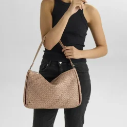 Claudia Taske, Mocha Mousse