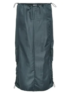 Delia Cargo Nederdel, Iron Gate, M