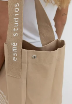 ESAlana Taske, White Pepper