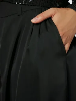Fayla Drapy Satin Balloon Bukser, Black, 38