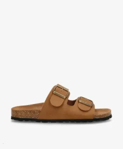 Fiona Sandaler, Camel, 39