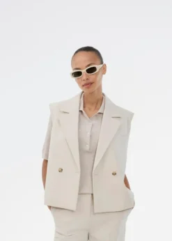 Gale Vest, Moonbeam, L