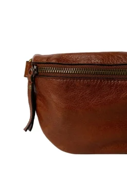 Gisela Bæltetaske, Walnut