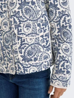 Hallie Quilted Jakke, Cloud Dancer/Blue Tile Print, XS