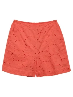 Hay New Shorts, Dubarry, L