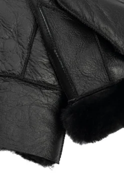 Henny Vanter, Black, L