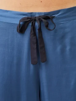 Janet Pyjamasbukser, Ensign Blue, L