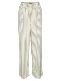 Jesmilo Bukser, Silver Lining Obsidian, S