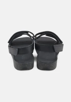 Karen Sandaler, Black, 38