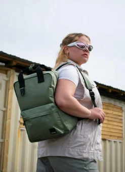 Karla Rygsæk, Olive Mist