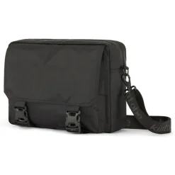 Leo Messenger, Black