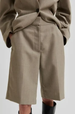 Levelup Tailored Shorts, Mid Brown Melange, M