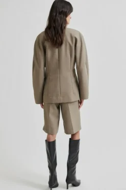 Levelup Tailored Shorts, Mid Brown Melange, M