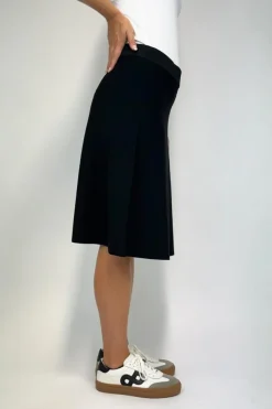 Liva Nederdel, Black, M