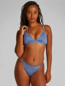 Longline Triangle Bikinitop, Charmed, L