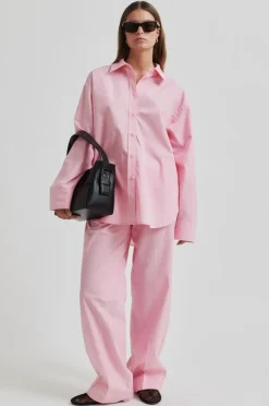 Lucine Bukser, Pink Cosmos, S