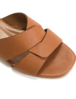 Lulu Sandaler, Dark Tan, 37