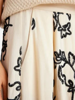 Mabell Nederdel, Sand, 38