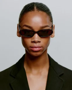 Macy Solbriller, Demi Tortoise