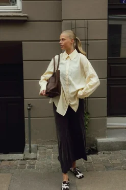 Mane Small Shopper, Woodsmoke