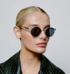 Marvin Solbriller, Crystal