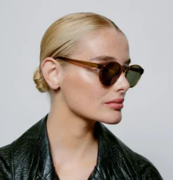 Marvin Solbriller, Smoke Transparent