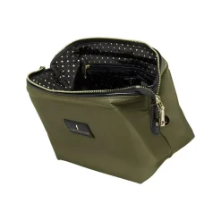 Mia Makeuptaske, Boa Green