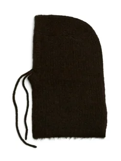 Nambi Balaclava, Hot Fudge