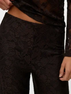 Neline Bukser, Chocolate Torte, S