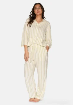 Nico Natbukser, Hay Stripe, L