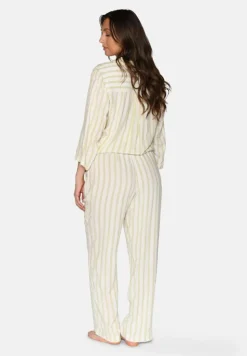 Nico Natbukser, Hay Stripe, L