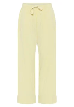 Nicola Natbukser, Hay, M