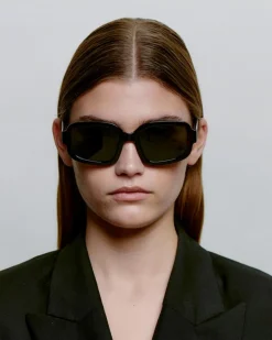 Pluto Solbriller, Demi Tortoise