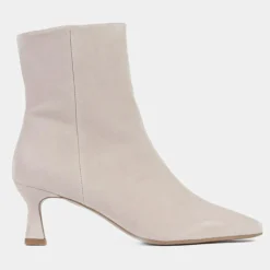 Samira Støvler, Hueso, 41