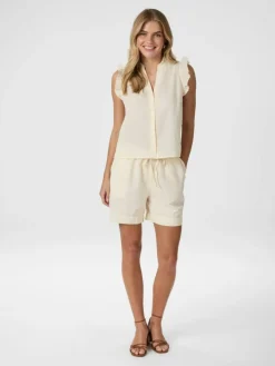 Shala Linen Shorts, Light Yellow, 38