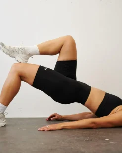 Signature Bike Shorts, Black, XS