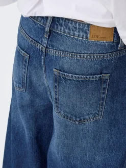 Susie Jeans, Medium Blue Denim, M/L32