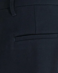 Tailor Ankel Bukser, Salute, M