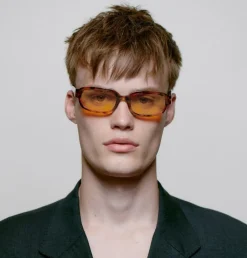 Will Solbriller, Havana